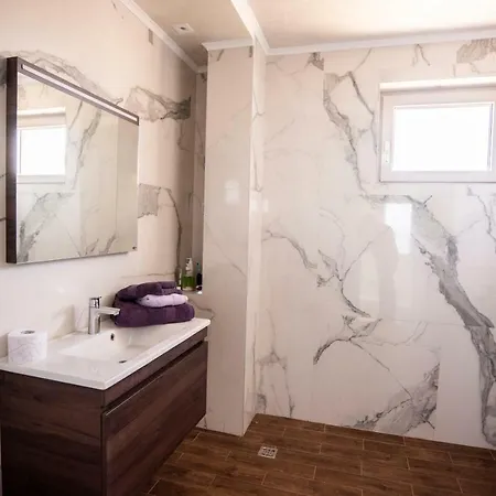Lili 4* Sozopol