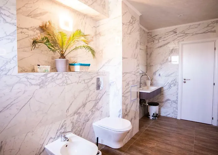 Lili בית הארחה 3*